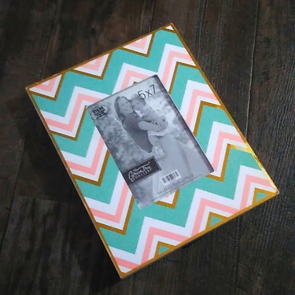 Green Tree Gallery from Hobby Lobby Accents Green Tree Gallery